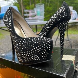Black Studded 6 In. Pump
